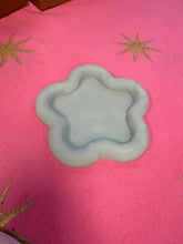 Pillar Plate Floral Squidge